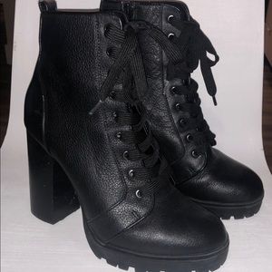 Steve Madden lace up booties
